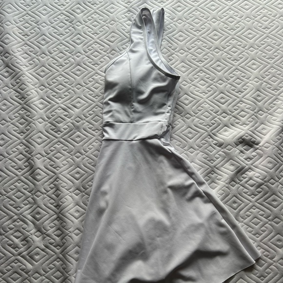 SHEIN Tennis Basic Solid Backless Active Tank size S white - Picture 9 of 14